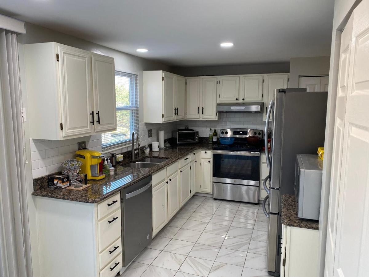 Upgraded, Beautiful 4 Bd Colonial In Silver Spring Zewnętrze zdjęcie