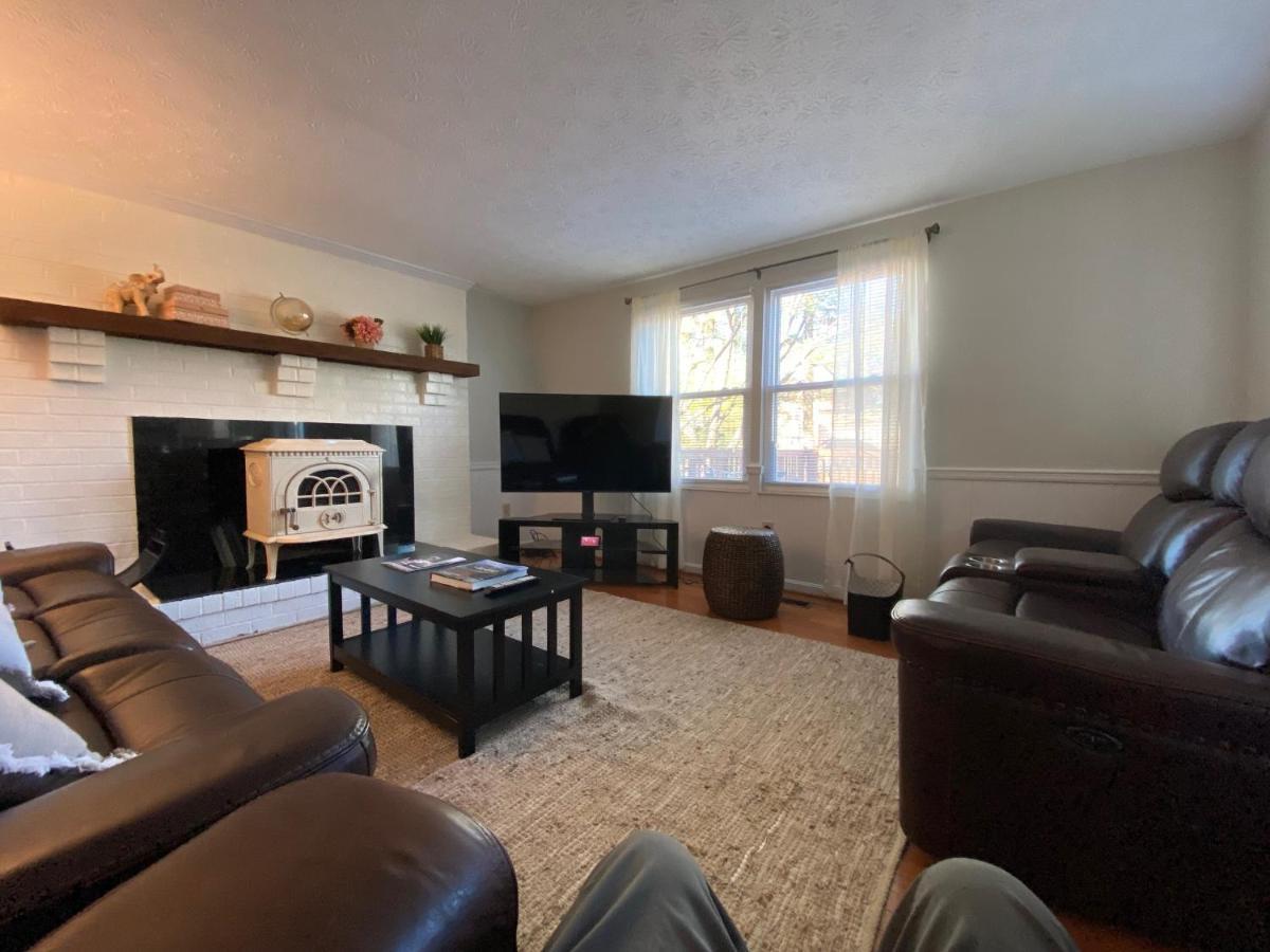 Upgraded, Beautiful 4 Bd Colonial In Silver Spring Zewnętrze zdjęcie