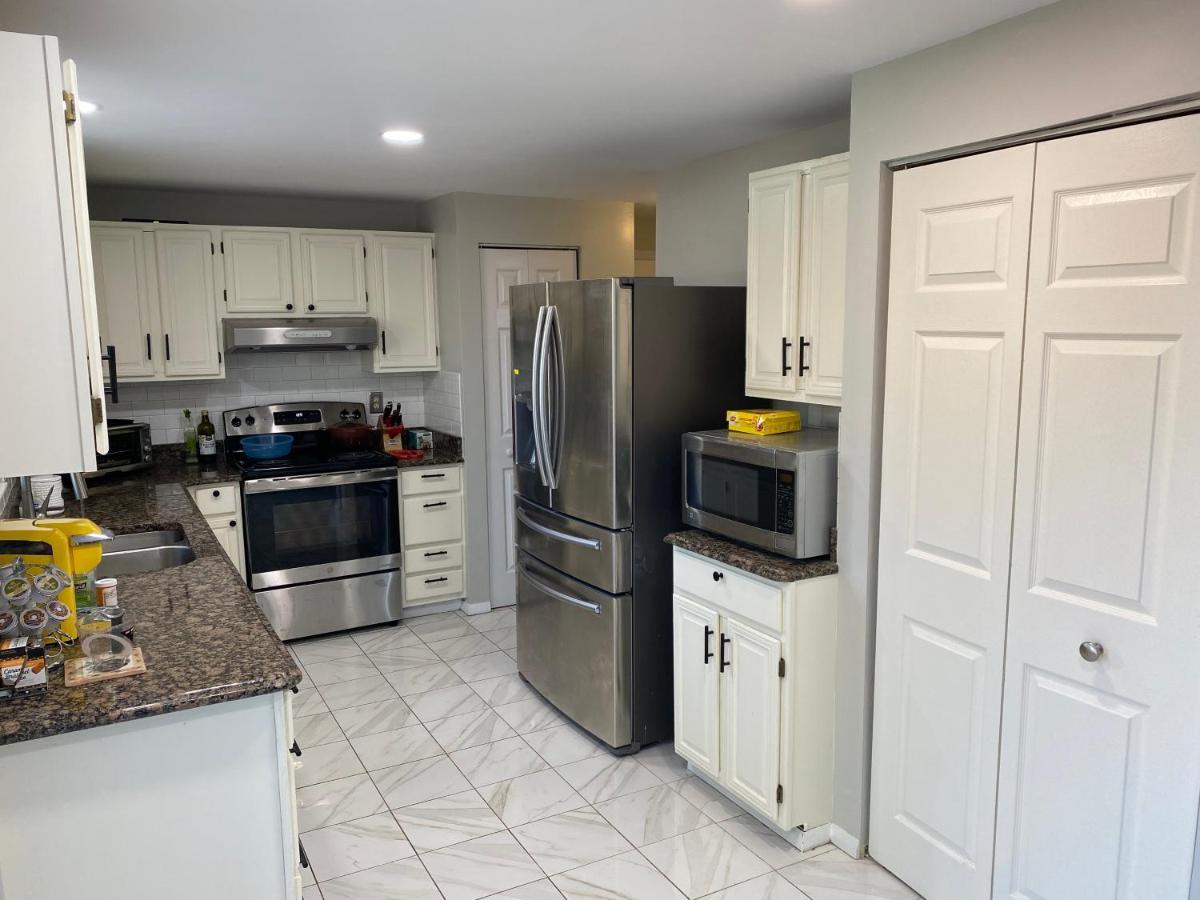Upgraded, Beautiful 4 Bd Colonial In Silver Spring Zewnętrze zdjęcie